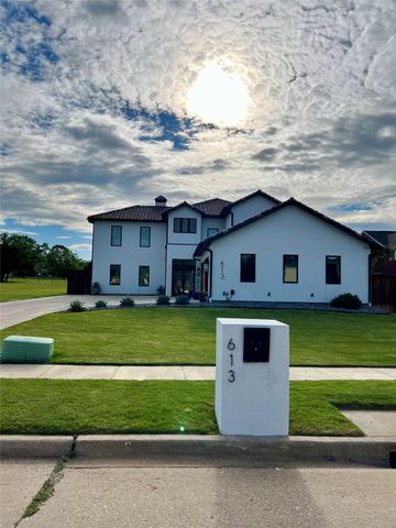 613 Wildcat Way, Kennedale, TX 76060
