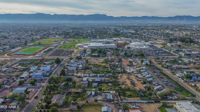 832 E ROESER Road -, Phoenix, AZ 85040