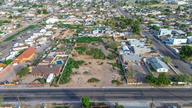 832 E ROESER Road -, Phoenix, AZ 85040