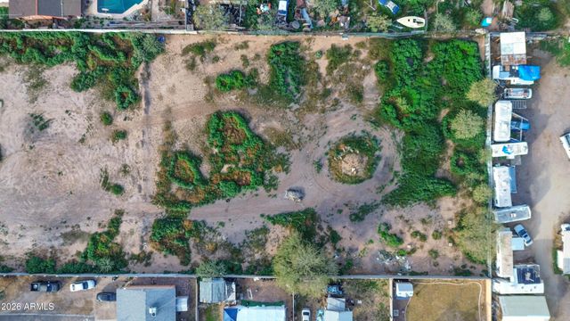 832 E ROESER Road -, Phoenix, AZ 85040