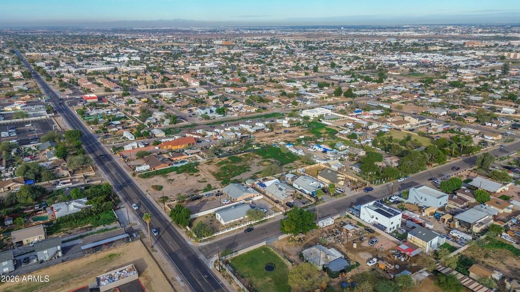 832 E ROESER Road -, Phoenix, AZ 85040 — photo 4