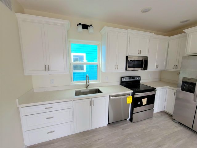 14142 Miramar Drive, Galveston, TX 77554