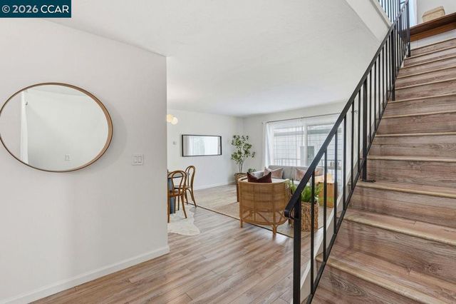 2115 Central 5, Alameda, CA 94501