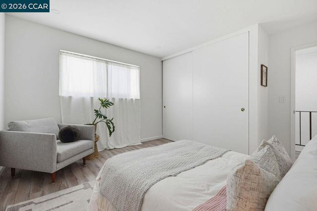 2115 Central 5, Alameda, CA 94501