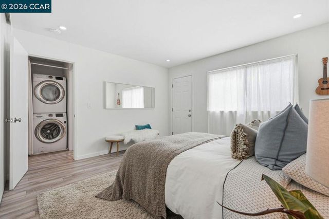 2115 Central 5, Alameda, CA 94501