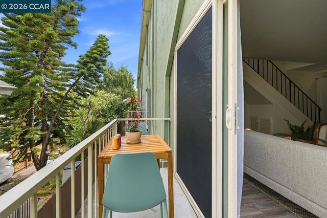 2115 Central 5, Alameda, CA 94501