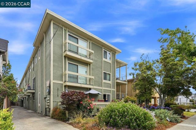 2115 Central 5, Alameda, CA 94501