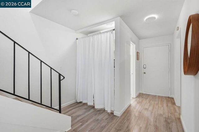 2115 Central 5, Alameda, CA 94501