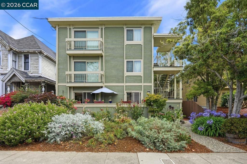 2115 Central 5, Alameda, CA 94501