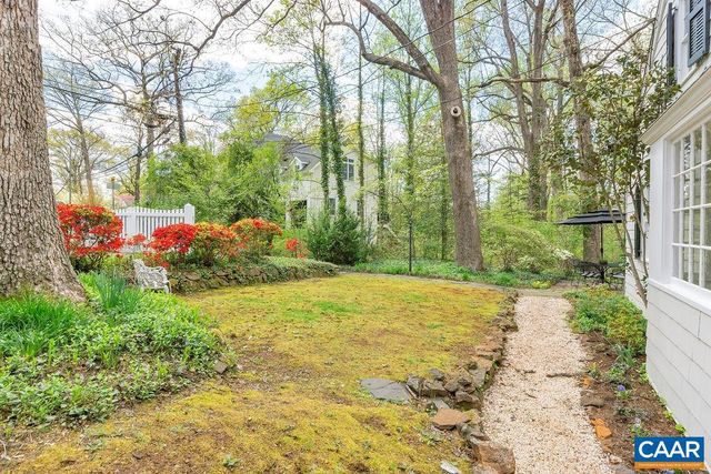 1426 DAIRY RD, Charlottesville, VA 22903