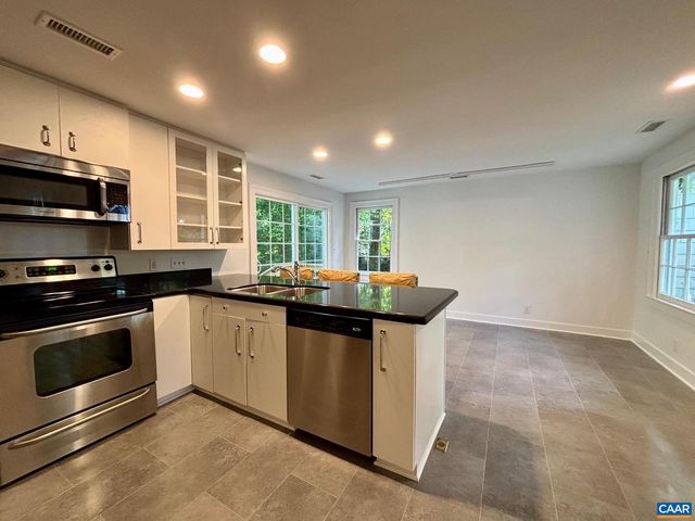 1426 DAIRY RD, Charlottesville, VA 22903