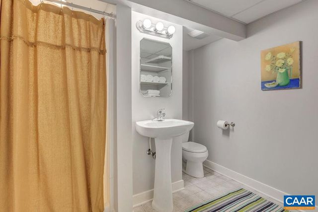 1426 DAIRY RD, Charlottesville, VA 22903