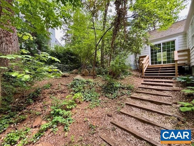 1426 DAIRY RD, Charlottesville, VA 22903