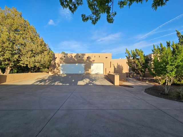 625 CAMINO DE CORRALES DEL NORTE, Corrales, NM 87048