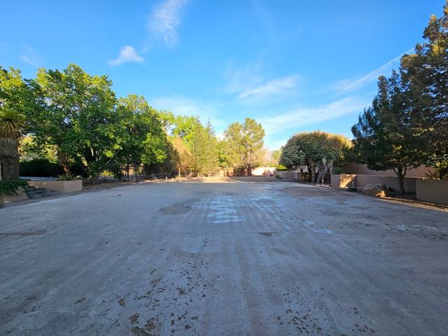 625 CAMINO DE CORRALES DEL NORTE, Corrales, NM 87048