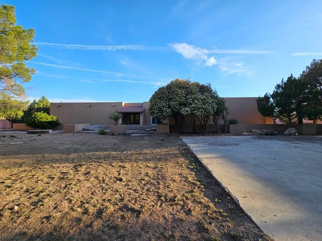 625 CAMINO DE CORRALES DEL NORTE, Corrales, NM 87048
