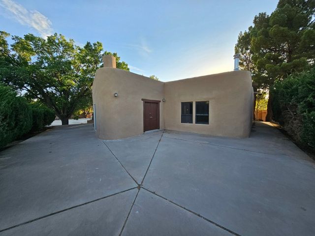 625 CAMINO DE CORRALES DEL NORTE, Corrales, NM 87048
