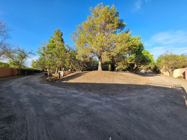 625 CAMINO DE CORRALES DEL NORTE, Corrales, NM 87048