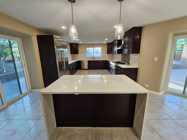 625 CAMINO DE CORRALES DEL NORTE, Corrales, NM 87048
