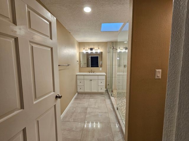 625 CAMINO DE CORRALES DEL NORTE, Corrales, NM 87048