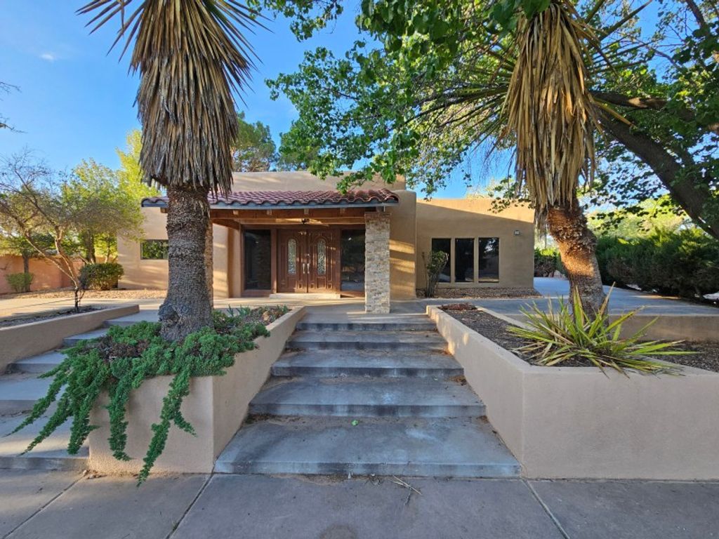 625 CAMINO DE CORRALES DEL NORTE, Corrales, NM 87048