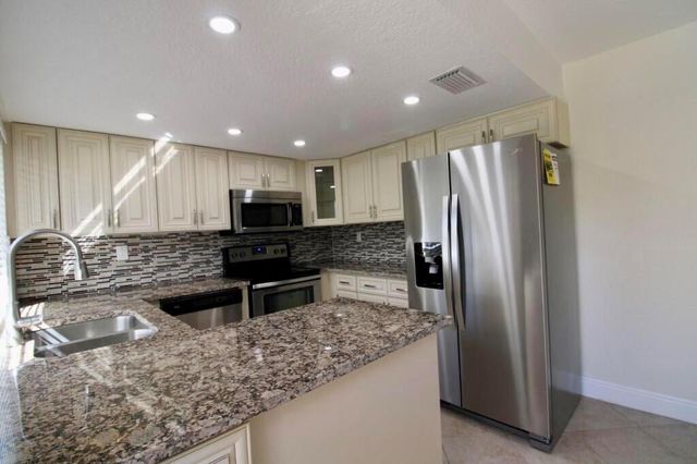 3900 NE Galt Ocean Drive 914, Fort Lauderdale, FL 33308