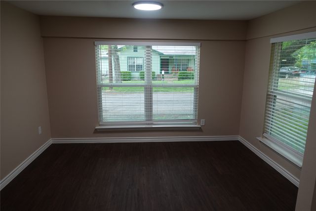 907 Hall Street, Mckinney, TX 75069