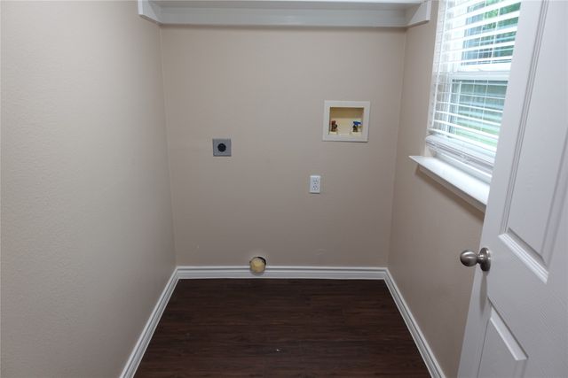 907 Hall Street, Mckinney, TX 75069