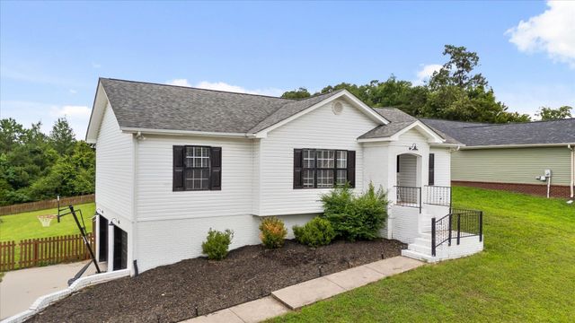 9739 Falcon Crest Drive, Ooltewah, TN 37363
