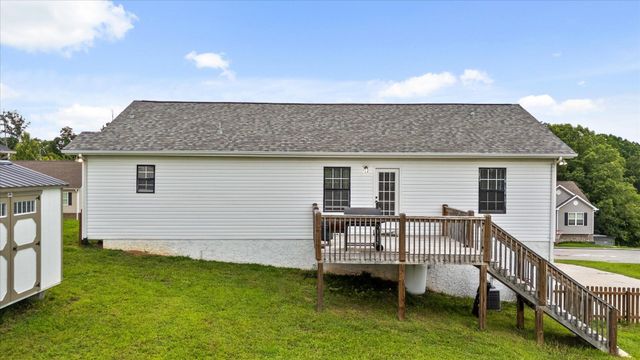 9739 Falcon Crest Drive, Ooltewah, TN 37363