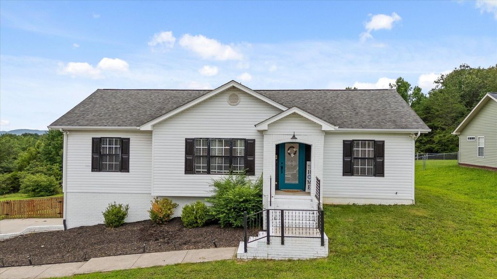 9739 Falcon Crest Drive, Ooltewah, TN 37363