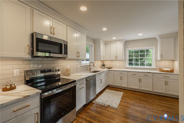 10411 Duryea Dr, Richmond, VA 23235