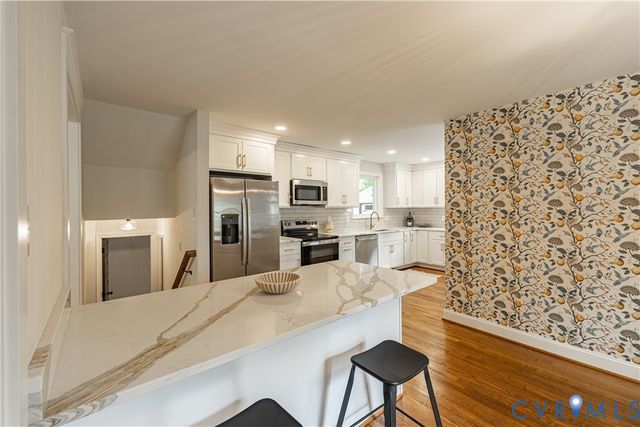 10411 Duryea Dr, Richmond, VA 23235
