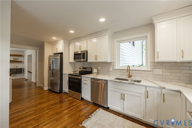 10411 Duryea Dr, Richmond, VA 23235
