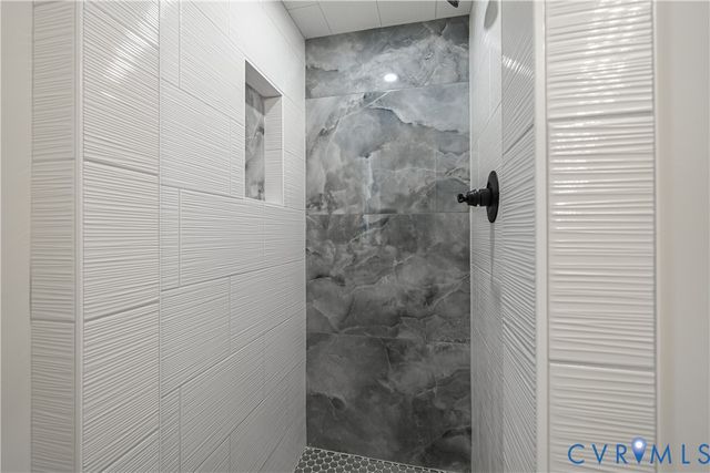 10411 Duryea Dr, Richmond, VA 23235