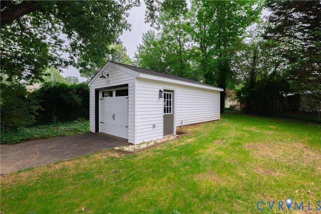 10411 Duryea Dr, Richmond, VA 23235