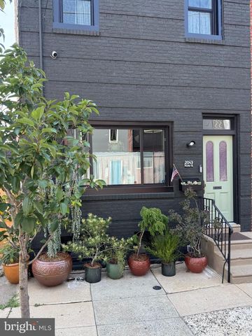 2043 N 3RD ST, Philadelphia, PA 19122
