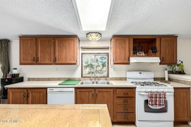 9987 N GERONIMO Drive, Casa Grande, AZ 85122