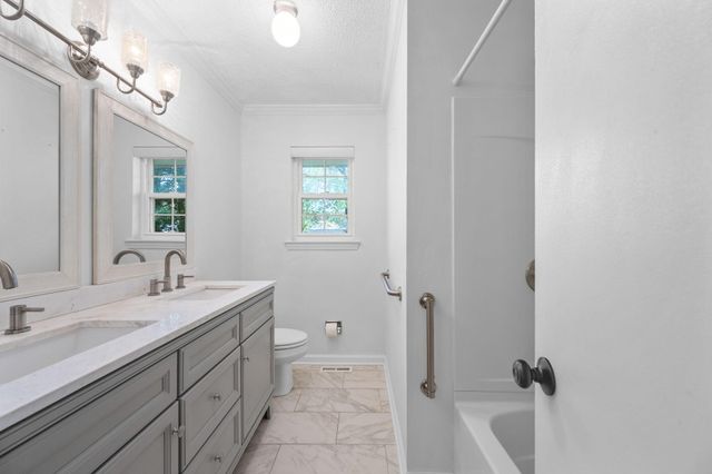 6505 Pine Manor Drive, Chattanooga, TN 37421