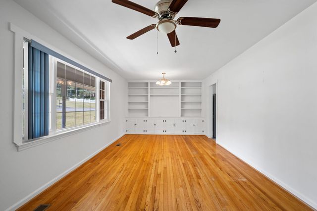 6505 Pine Manor Drive, Chattanooga, TN 37421