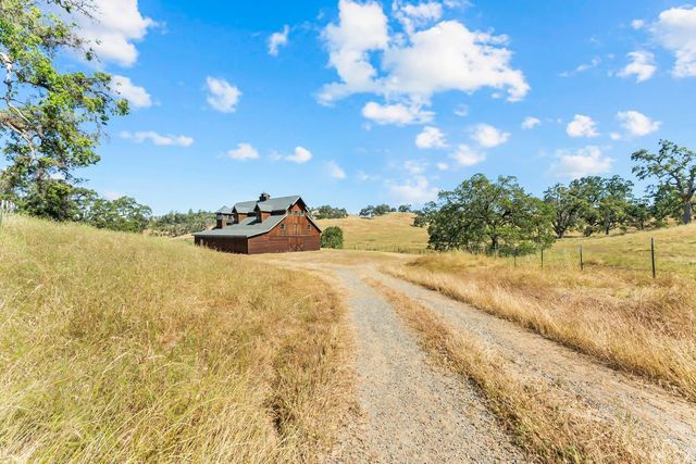 12850 Fiddletown Rd, Fiddletown, CA 96269