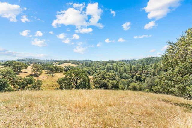 12850 Fiddletown Rd, Fiddletown, CA 96269