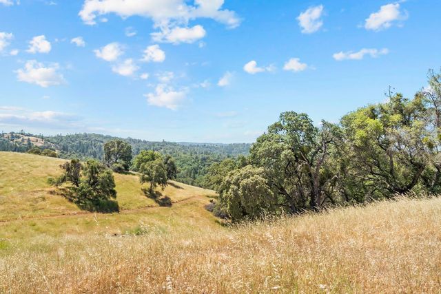 12850 Fiddletown Rd, Fiddletown, CA 96269