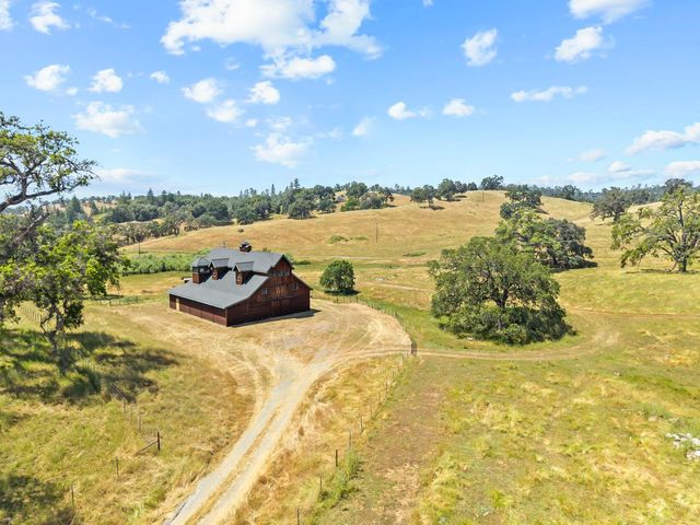 12850 Fiddletown Rd, Fiddletown, CA 96269