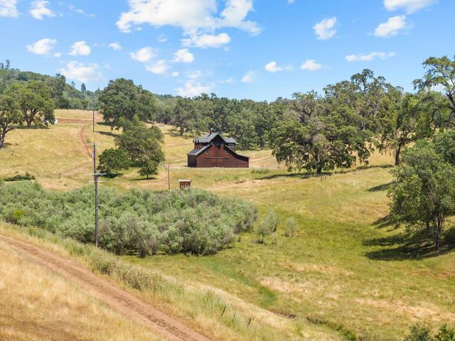 12850 Fiddletown Rd, Fiddletown, CA 96269