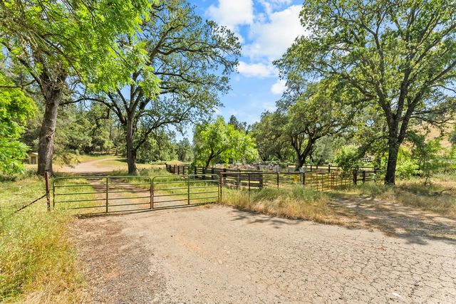 12850 Fiddletown Rd, Fiddletown, CA 96269