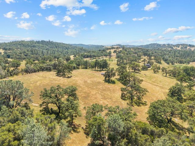 12850 Fiddletown Rd, Fiddletown, CA 96269