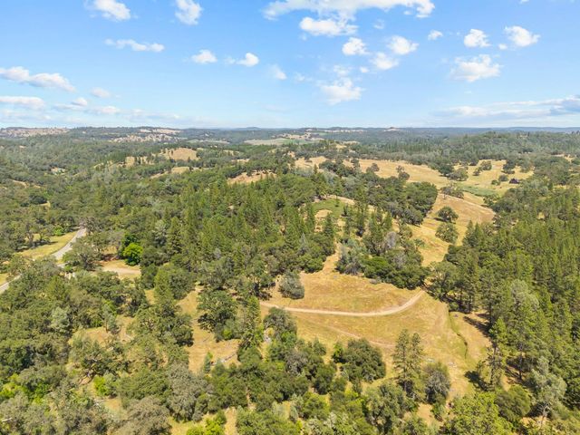 12850 Fiddletown Rd, Fiddletown, CA 96269