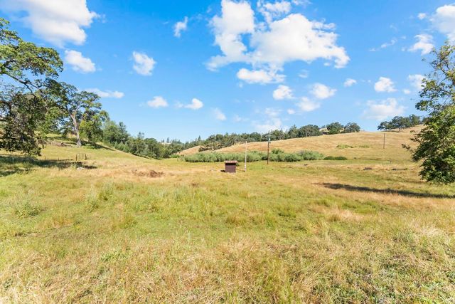 12850 Fiddletown Rd, Fiddletown, CA 96269