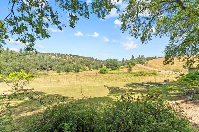 12850 Fiddletown Rd, Fiddletown, CA 96269